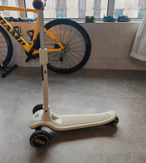 贝易儿童折叠滑板车，孩子不喜欢玩，买后就出...