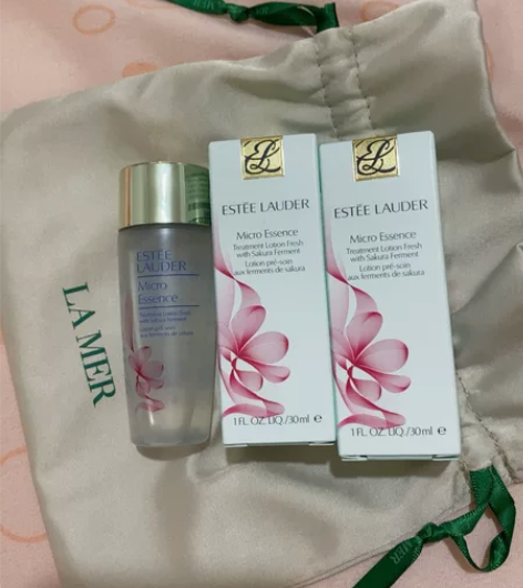 雅诗兰黛樱花水，30ml一瓶，还有3瓶，2...