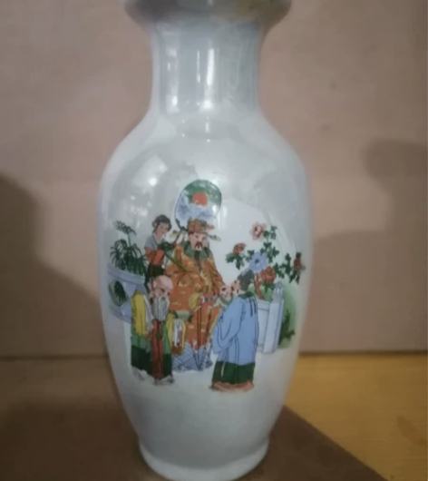 贴花花瓶一只 双面贴花
