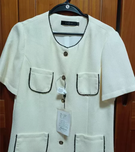 诗尔小香风连衣裙 超级洋气又韩版氛围感的一...