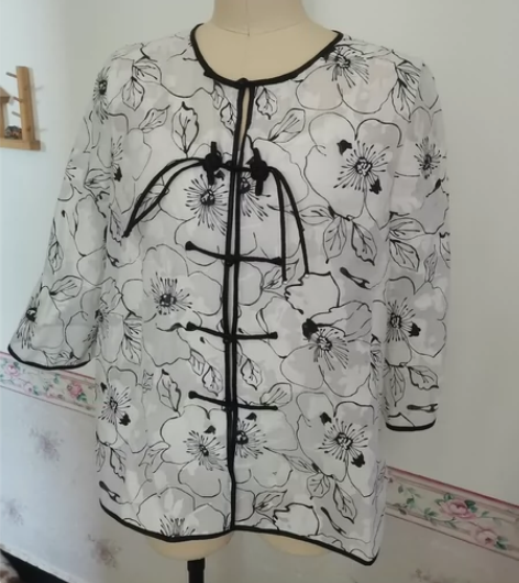 新中式欧根纱对襟防晒衫。大码，适合140斤...