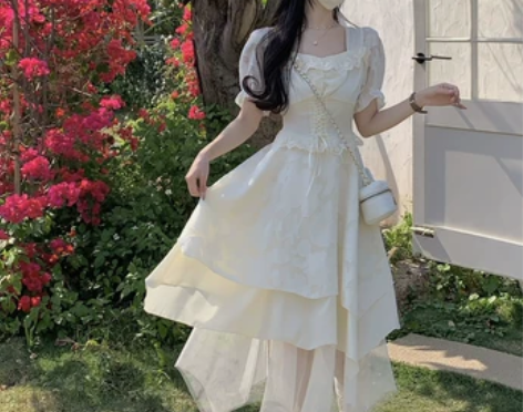 方领短袖连衣裙女夏法式温柔风蓬蓬裙收腰显瘦...