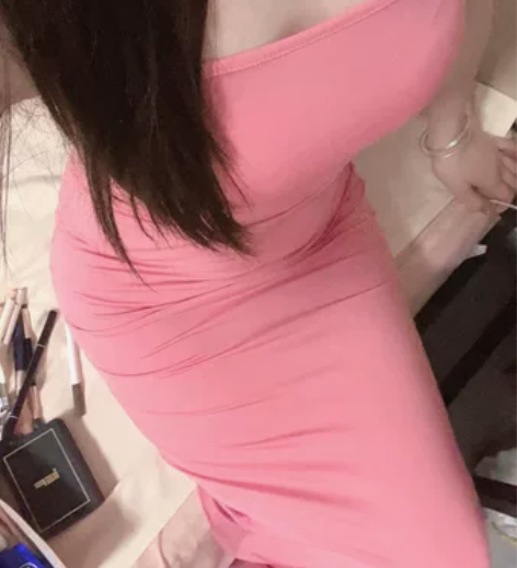 宝宝专拍！辣妹鱼尾裙 均码哦 仅试穿 感兴...