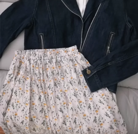 三件19.9，牛仔外套+白衬衫+碎花裙，可...