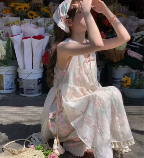 田园风裙子 试穿 没穿出门过 洗衣机洗过一...