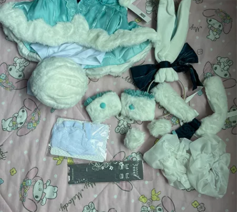 悠窝窝 初的音律 未来白兔女郎cospla...