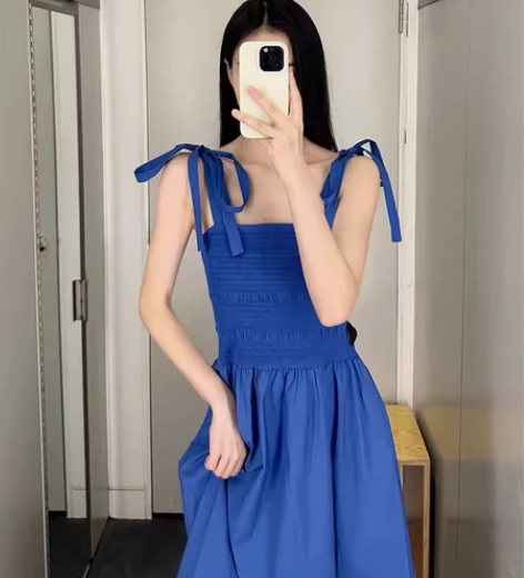 HM 极简COS风修身版型 缩褶抹胸吊带蓝...