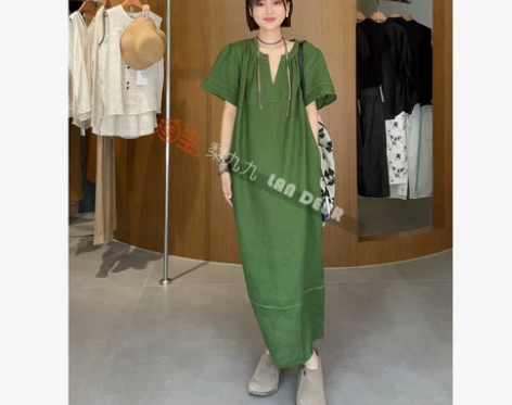 亚麻超显白的绿色连衣裙