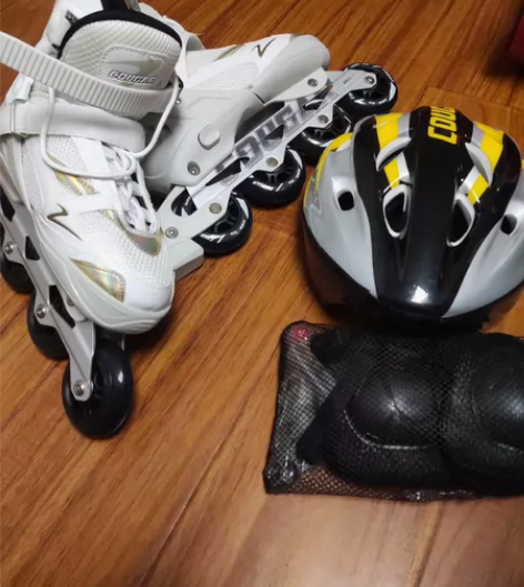 美洲狮成人轮滑鞋大学生初学者溜冰成年人男女...