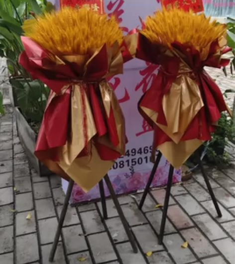 需要花篮  鲜花的  私聊 感兴趣的话点“...