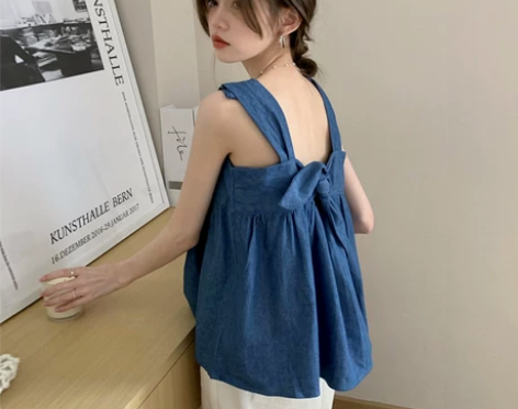 全新。牛仔吊带女夏季设计感小众网红爆款美背...