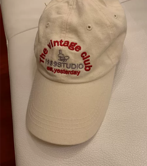 韩国全新棒球帽 米色 便宜出～ 感兴趣的点...