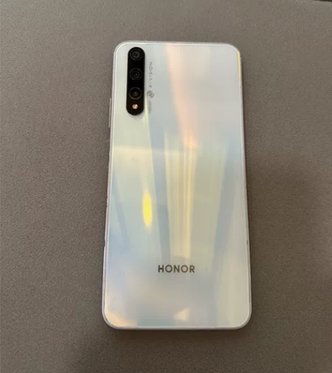 荣耀20S 手机无拆装,无进水,功能都正常...