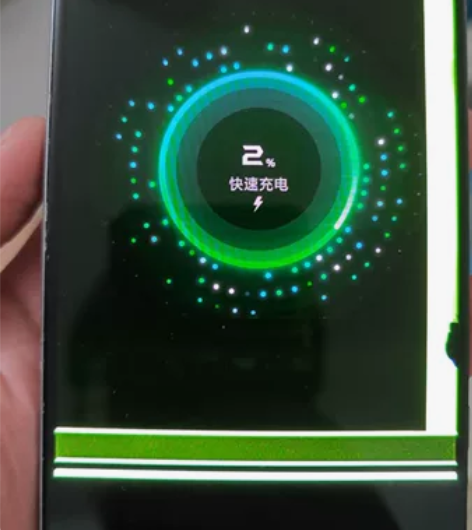 黑鲨3pro，7.1寸大屏手机 屏幕脱胶，...