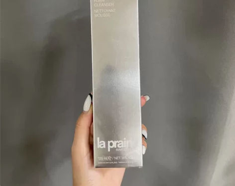 明通 莱伯妮鱼子精华爽肤水150ml实拍现...