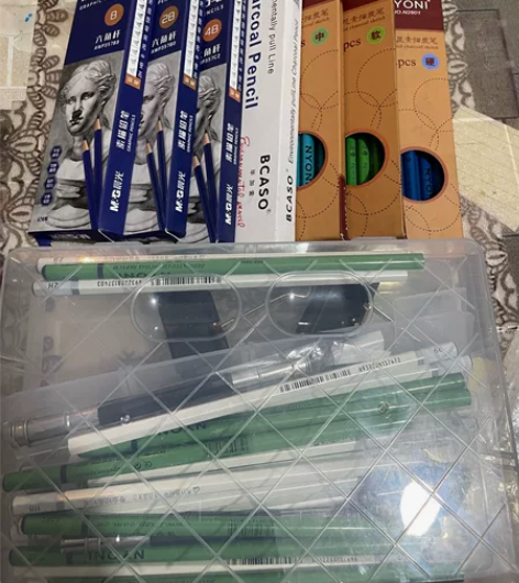 马利铅笔10块钱一盒，一共7盒素描铅笔+全...