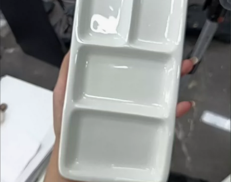 【全新包邮】水彩调色盘陶瓷分格调色盘分区调...