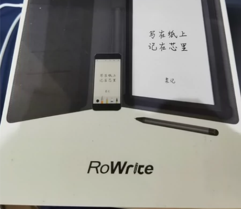 闲置出售  前几年爸妈单位的年会礼物。 我...