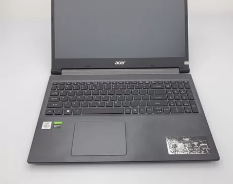Acer A715-75 16GB 512...