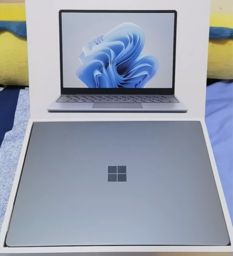 微软Surface Laptop Go3 ...