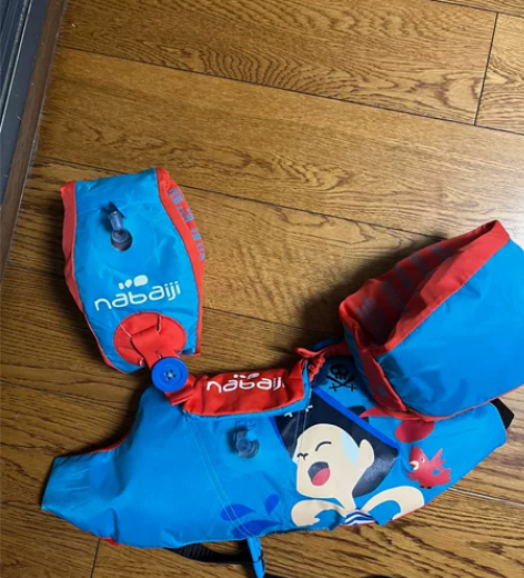 迪卡侬游泳装备,40,不包邮。不议价 感兴...