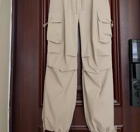 美式登山工装裤春夏季米杏色降落伞裤窄版直筒...