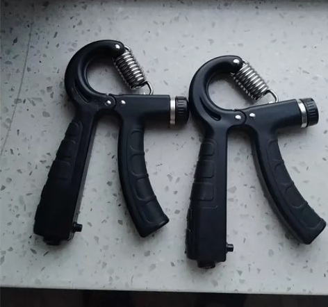 握力器,新的,可调节力大小 感兴趣的话点“...