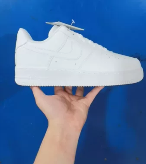 耐克空军一号纯白 奥莱折扣店扫货 全白低帮...
