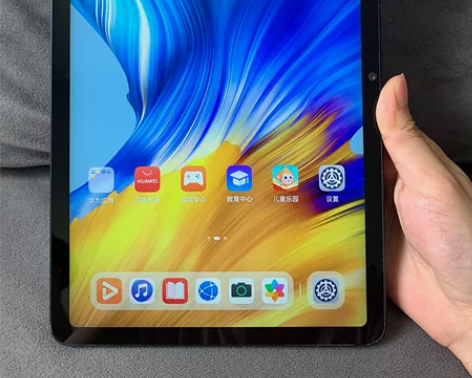 华为荣耀平板v6，wifi版的，10.4寸...