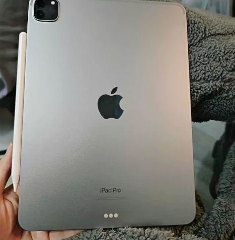 自用的出！爽快送笔和键盘 98新iPad2...