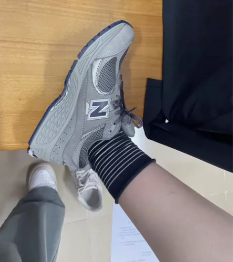 新百伦2002r NBRA经典灰 运动跑步...