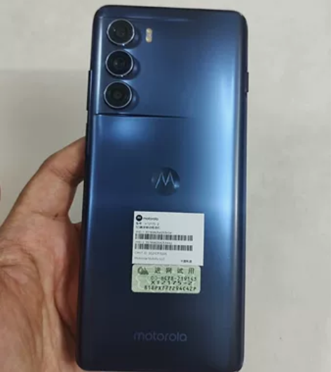 摩托罗拉edge S30冠军版 12+51...