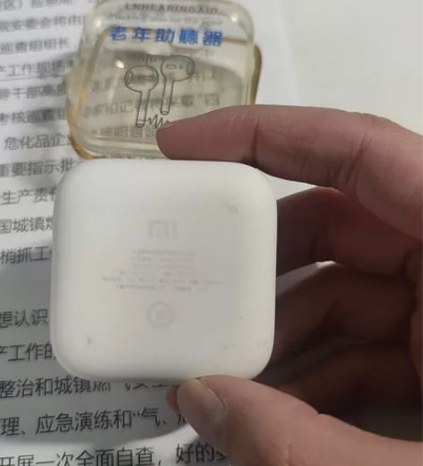 小米air2se 蓝牙耳机 充不进去电了，...