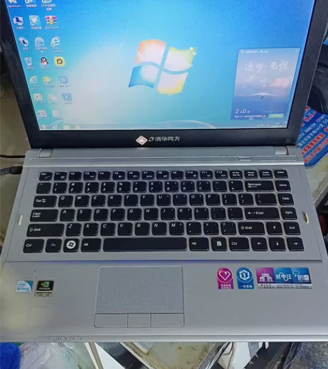 清华同方 锋锐K465笔记本，开机正常使用...