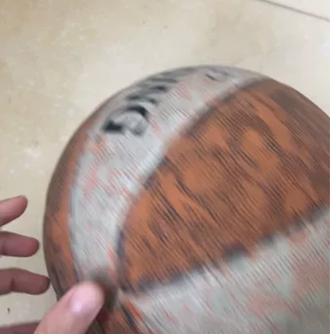 斯伯丁七号篮球自用便宜带走 保真 就赚个邮...