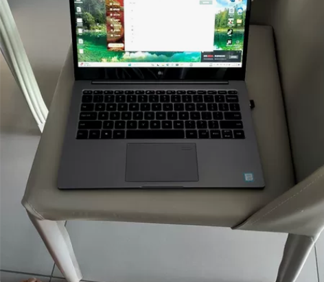 小米air13.3处理器i7-8550U，...