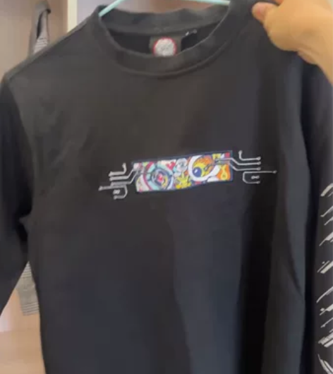 男士长袖t恤 面料稍微有点厚实,适合春天穿...