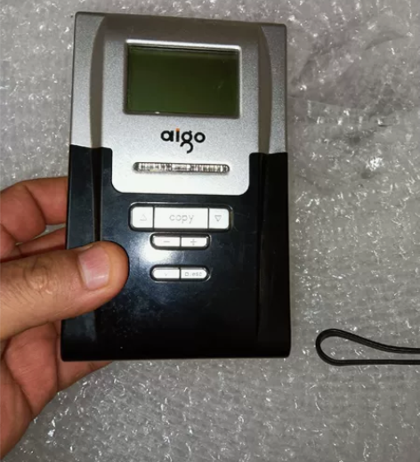 爱国者数码相机伴侣 收废品收的，品相如图自...