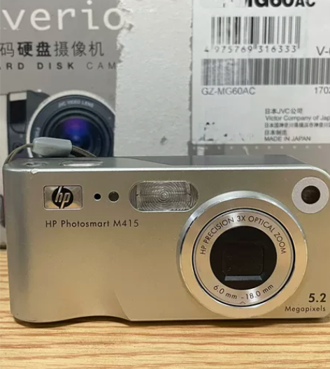 惠普M415  数码相机 功能都完好的。配...
