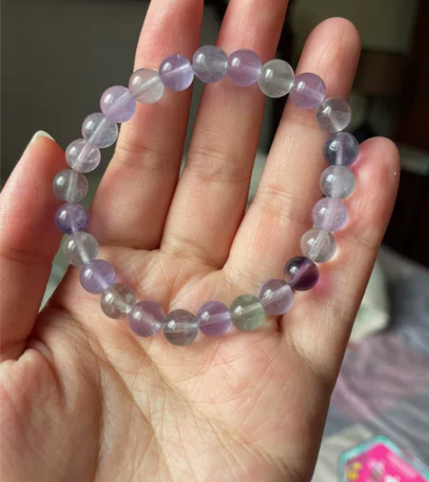 退坑出水晶手串 图片苹果原相机，无打灯主页...