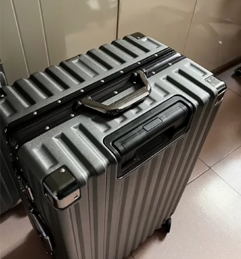 【特价出售】工厂直销低价出一批原价三百多的...