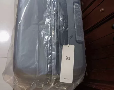 全新小米90分拉杆箱24英寸灰色特价处理包...
