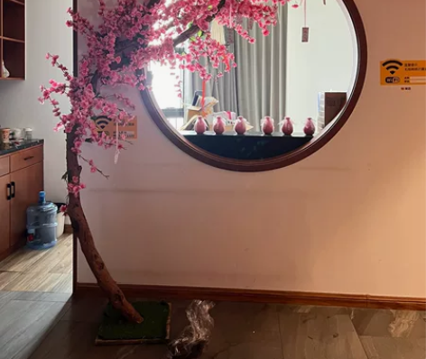 出一套桃花树装饰 真树假花  外带十几把桃...