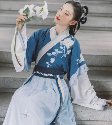 【四件套】汉尚华莲长安花晋制全套交领齐腰襦...