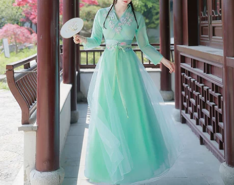 ?古装汉服女款改良超仙气飘逸绿色舞蹈演出服...