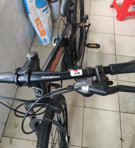 出一台上海凤凰牌变速可折叠自行车26寸24...