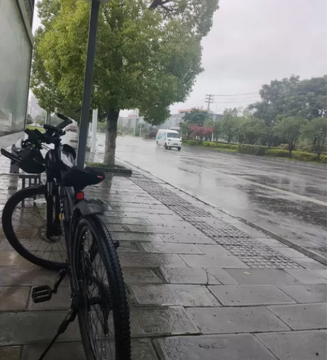 xds喜德盛黑客500，九五新，今年才买的...