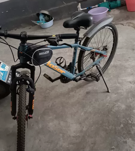 【直接拍】给钱就卖！二手自行车山地车，男女...