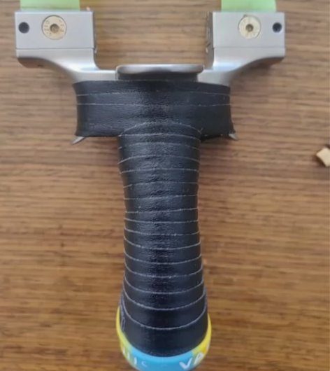 猛禽全钛合金弹弓，手柄都是钛合金哦，外弓门...