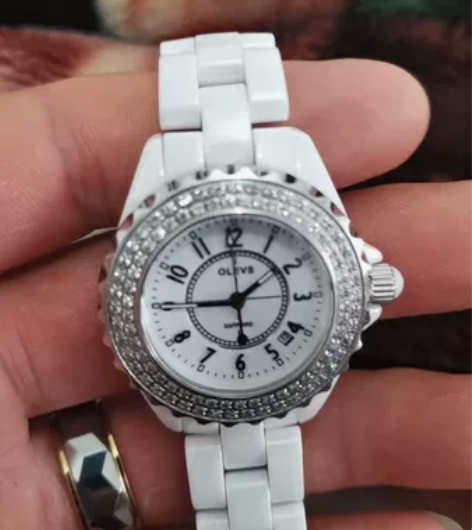 欧利时OlEVS女表，几乎全新，全长表链，...